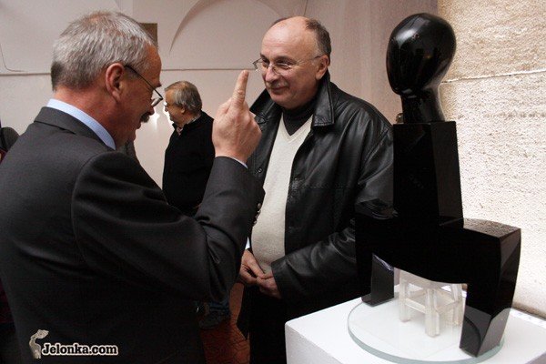 ujmujacy-szklany-swiat-i-nowe-nabytki-w-salach-mk-31008