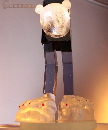 ujmujacy-szklany-swiat-i-nowe-nabytki-w-salach-mk-31008
