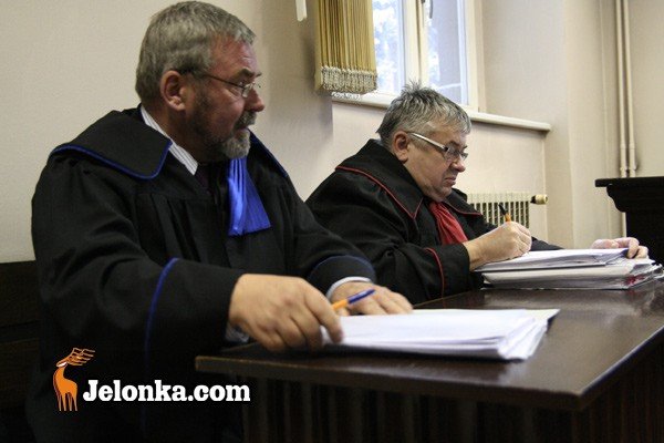 policjantka-podejrzana-o-kradzieze-poczeka-na-rozprawe-i-wyrok-31061