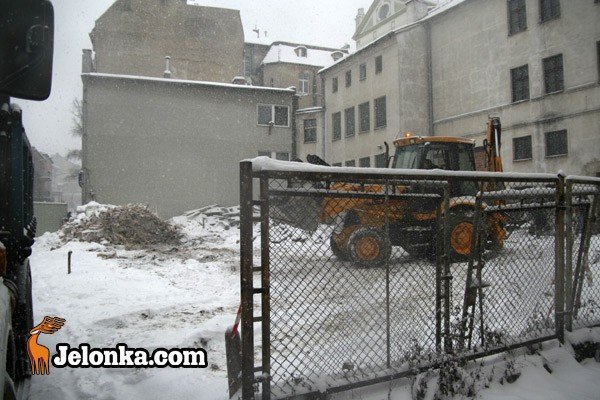 bya-ruina-nie-ma-ruiny-bedzie-parking-31063
