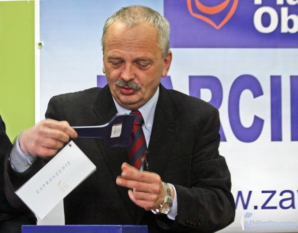 skrobaczki-i-zaproszenia-na-zachete-od-kandydata-po-31071
