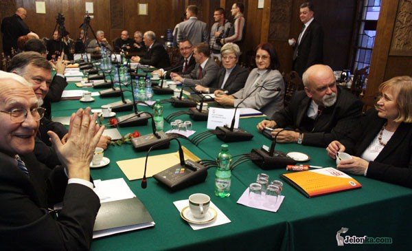 sesja-nowej-rady-wybrali-panow-odrzucili-panie-31118