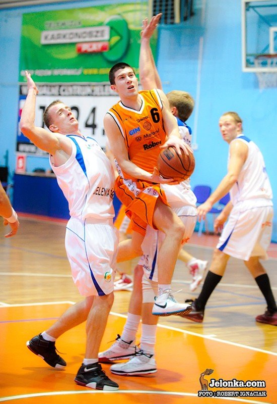 gimbasket-rozbity-przez-spartakusa-31159