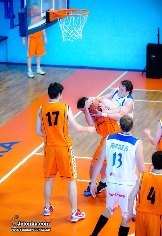 gimbasket-rozbity-przez-spartakusa-31159