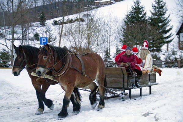 mikoaj-rozda-prezenty-w-jagniatkowie-31188