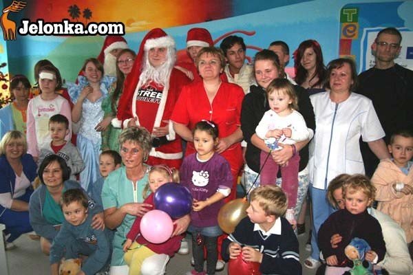 dobro-w-darze-dwaj-mikoaje-najmodszym-pacjentom-31199
