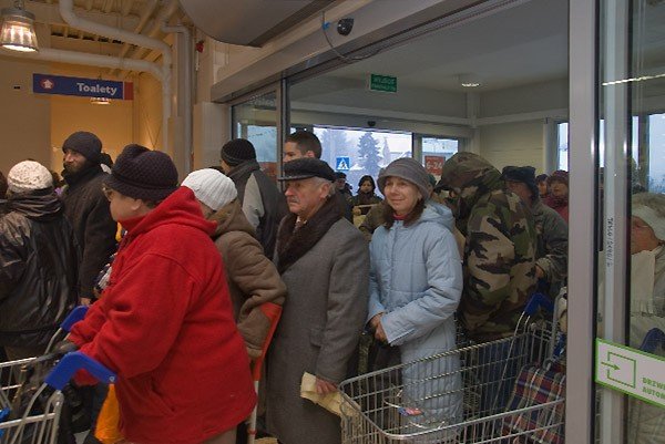 otworzyli-tesco-w-cieplicach-szau-nie-byo-31202