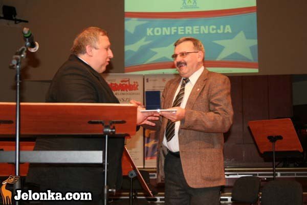 przyjaciele-panny-s-zwiazek-blizej-spoeczenstwa-31215