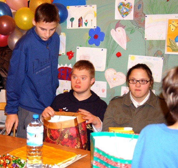 mikoajowy-rotary-club-prezenty-dla-dzieci-niepenosprawnych-z-kowar-31277