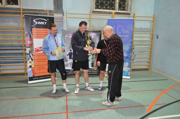 mikoaj-z-badmintonem-31318