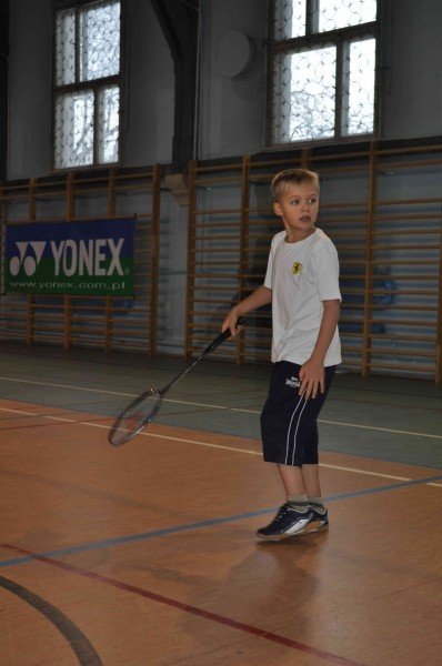 mikoaj-z-badmintonem-31318