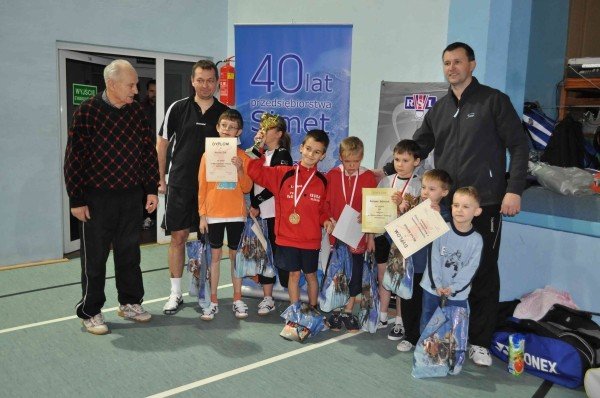 mikoaj-z-badmintonem-31318