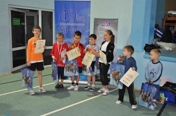mikoaj-z-badmintonem-31318