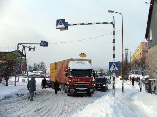 zima-skrajnie-trudne-warunki-na-drogach-31333
