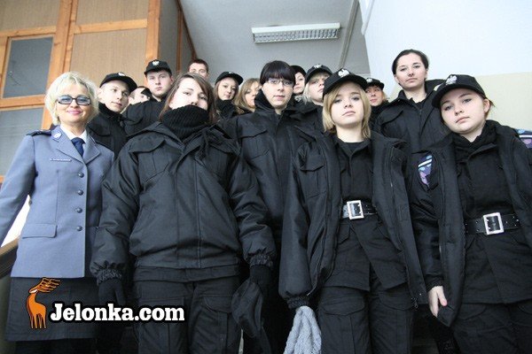 narybek-policji-goscinnie-w-komendzie-31356