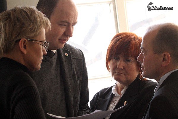 czysta-formalnosc-czyli-bez-rewolucji-w-ratuszu-31363