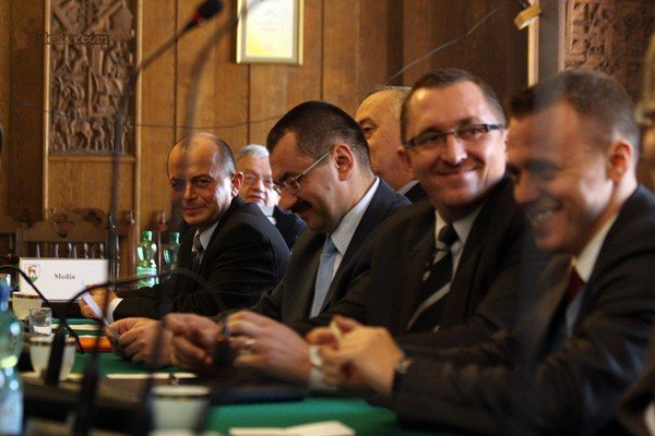 czysta-formalnosc-czyli-bez-rewolucji-w-ratuszu-31363