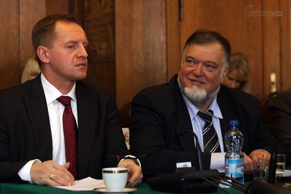czysta-formalnosc-czyli-bez-rewolucji-w-ratuszu-31363