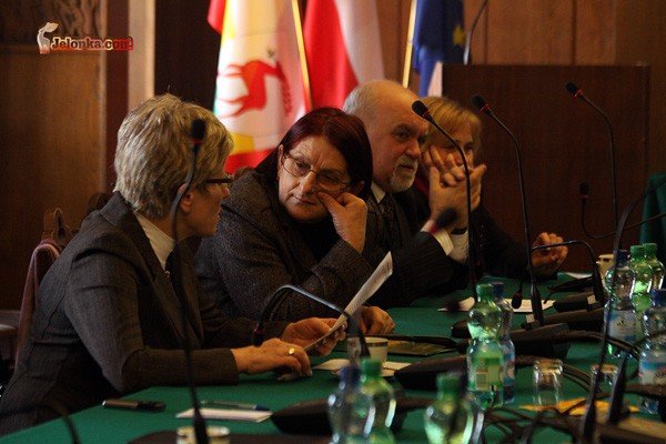 czysta-formalnosc-czyli-bez-rewolucji-w-ratuszu-31363