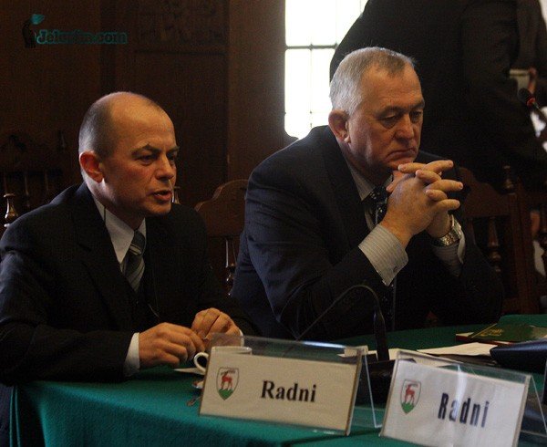 czysta-formalnosc-czyli-bez-rewolucji-w-ratuszu-31363