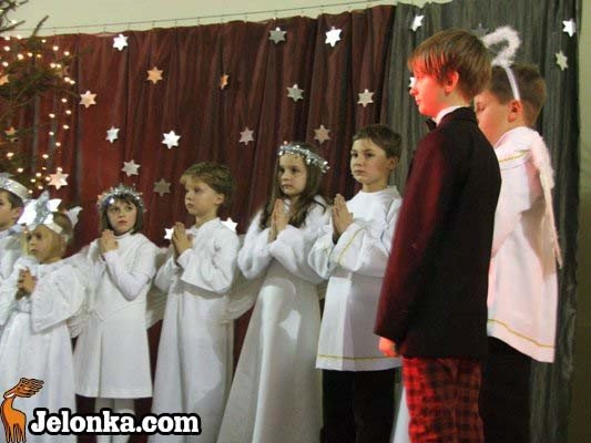 jaseka-dla-ugandy-w-szkole-707-w-karpaczu-31414