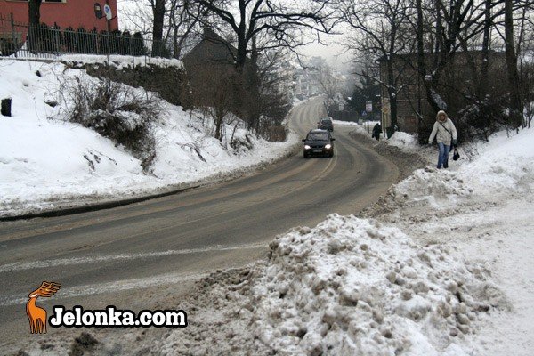 piesi-na-spodzielczej-ryzykuja-zyciem-31446