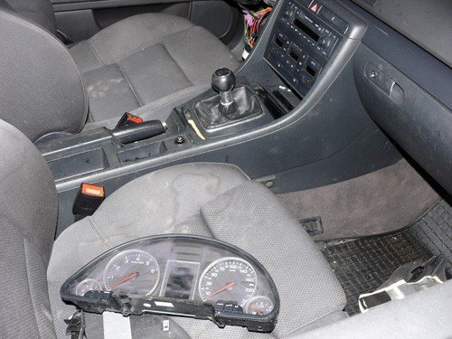 skradzione-audi-trafio-do-dziupli-31490