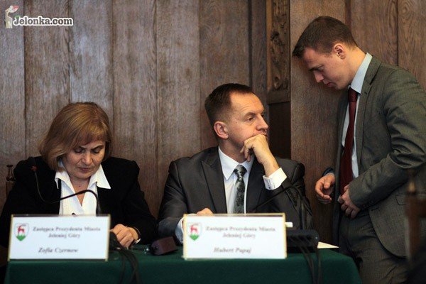 ostatnia-sesja-w-roku-czyli-radni-jak-sledzie-w-puszce-31528