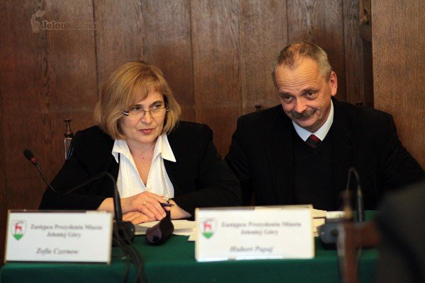 ostatnia-sesja-w-roku-czyli-radni-jak-sledzie-w-puszce-31528