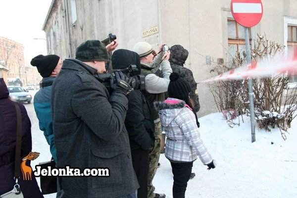 co-najmniej-potorej-tony-fajerwerkow-poszo-z-dymem-31544