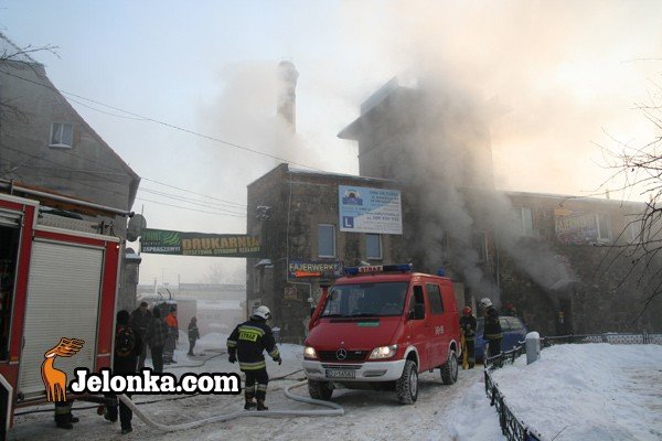 co-najmniej-potorej-tony-fajerwerkow-poszo-z-dymem-31544