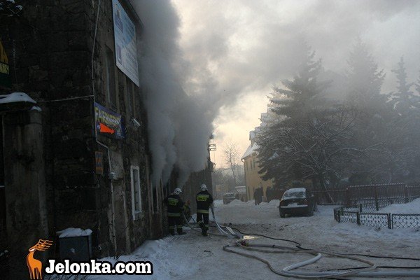 co-najmniej-potorej-tony-fajerwerkow-poszo-z-dymem-31544