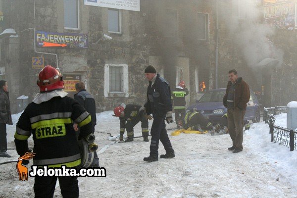co-najmniej-potorej-tony-fajerwerkow-poszo-z-dymem-31544