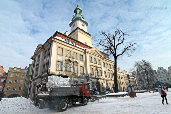 plac-ratuszowy-wzorowo-odsniezony-31552