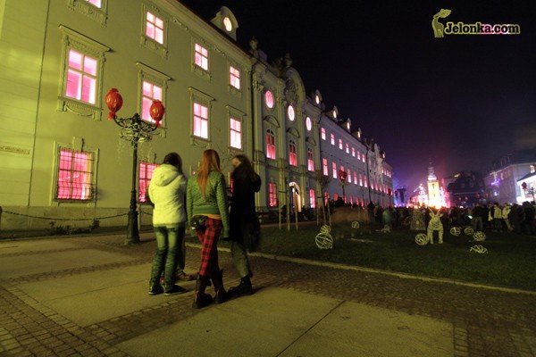 strza-w-dziesiatke-laserami-i-swiatem-31833