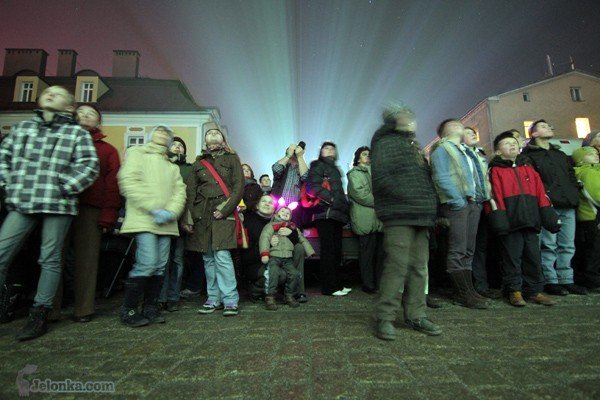 strza-w-dziesiatke-laserami-i-swiatem-31833