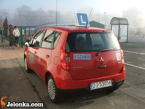 po-prawo-jazdy-w-mitsubishi-colt-lepiej-niz-nissanem-31853