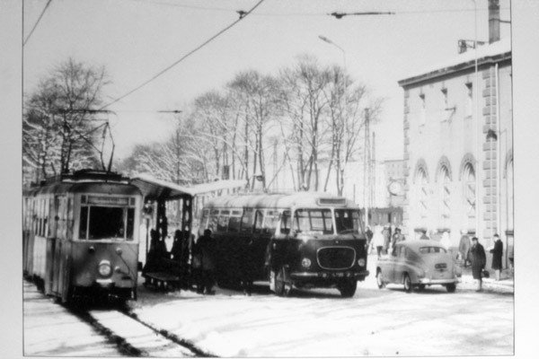 odjazd-i-odlot-z-antykwariatu-pod-arkadami-31969