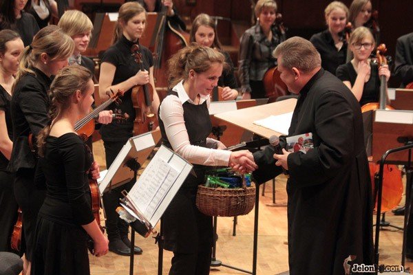muzyka-buduje-jednosc-i-swiatynie-32052