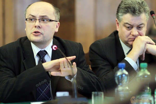 pis-protestuje-przeciwko-podwyzkom-cen-wody-i-sciekow-32084