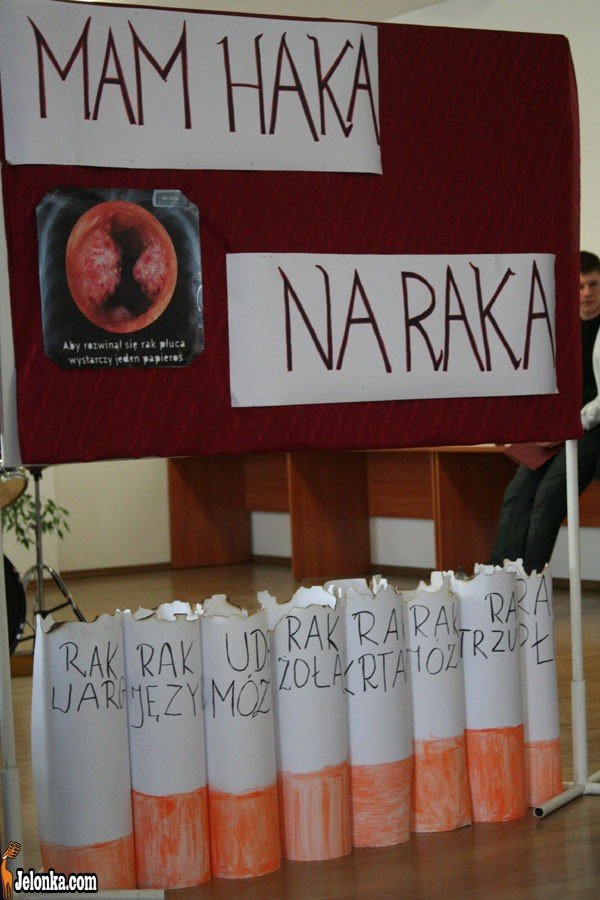 palenie-zabija-z-hakiem-na-raka-32167