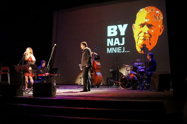 65-lat-nad-jeleniogorskim-niebem-jubileusz-aeroklubu-w-teatrze-im-norwida-32210