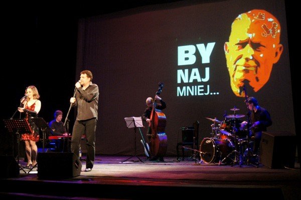 65-lat-nad-jeleniogorskim-niebem-jubileusz-aeroklubu-w-teatrze-im-norwida-32210