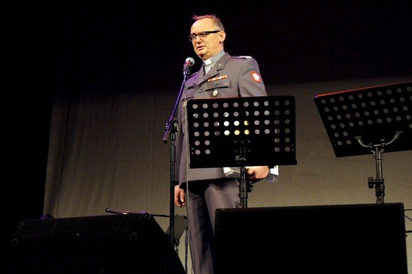 65-lat-nad-jeleniogorskim-niebem-jubileusz-aeroklubu-w-teatrze-im-norwida-32210