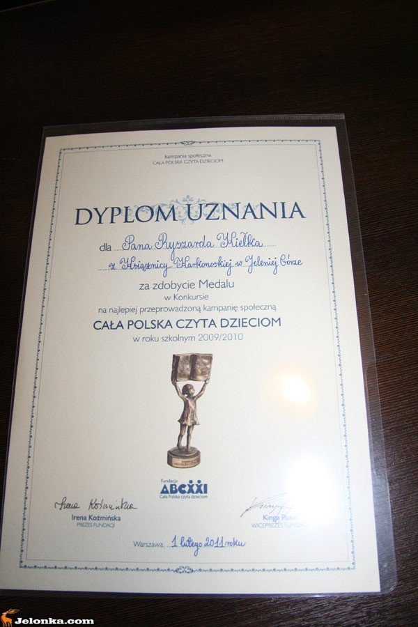 lekarz-dzieciecych-dusz-odebra-dyplom-uznania-32222