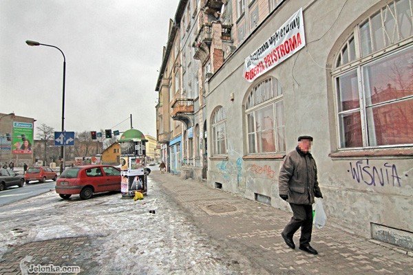 Jelenia Góra, 4 lutego 2011. Pozostałości kampanii wyborczej lidera Wspólnego Miasta