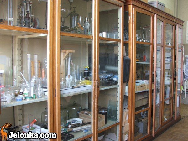 obawy-o-laboratorium-z-chemicznego-na-jezykowe-32374