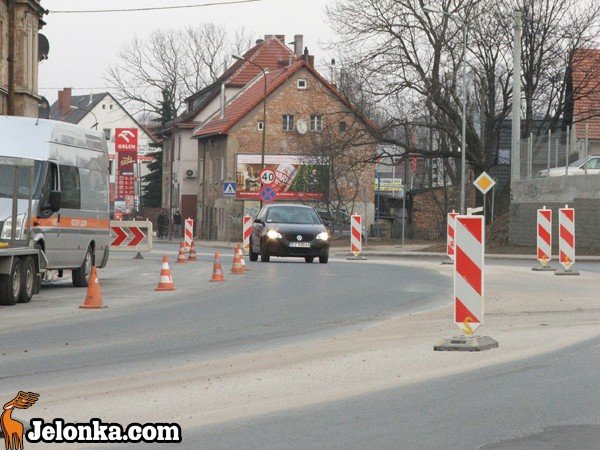 ostroznie-na-ulicy-wolnosci-przy-tesco-32421