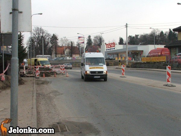 ostroznie-na-ulicy-wolnosci-przy-tesco-32421
