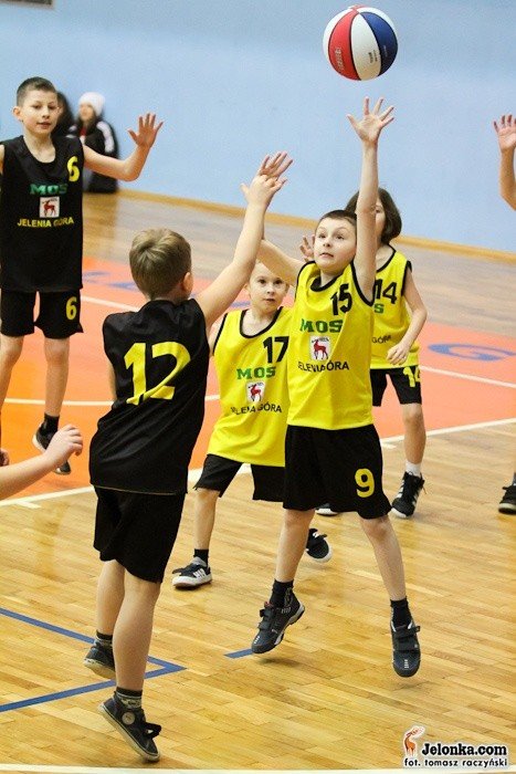 ksiezak-bez-szans-pewne-zwyciestwo-sudetow-fotorelacja-z-meczu-32453